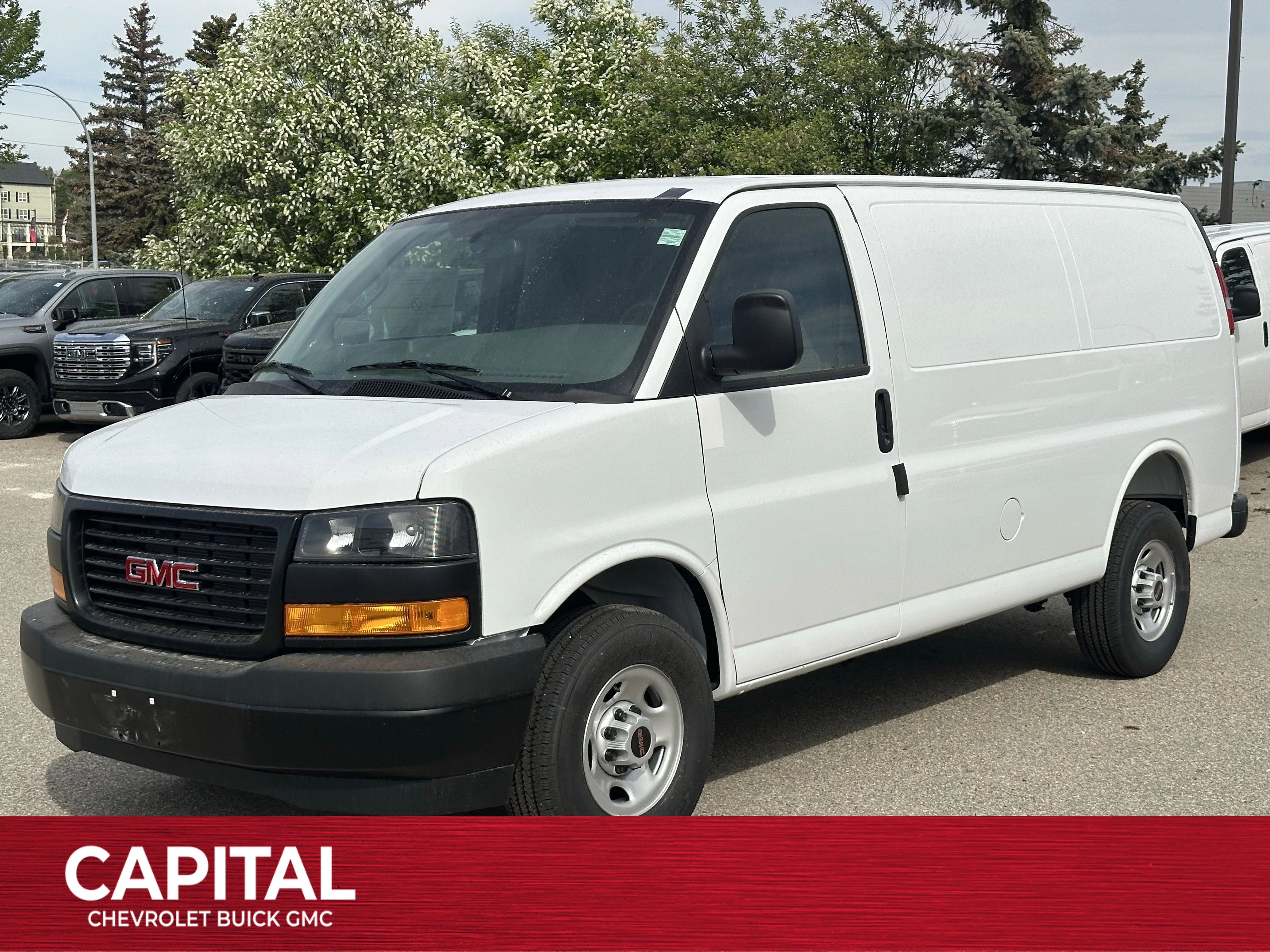New 2026 Summit White GMC RWD 3500 135 image 1