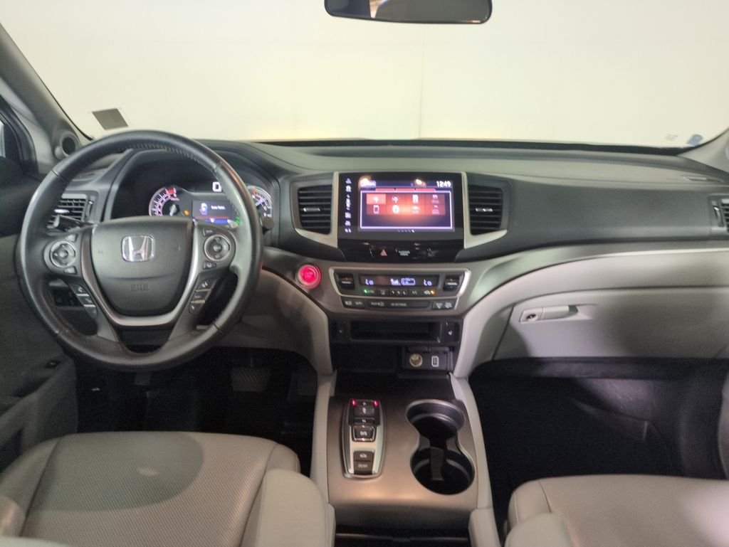 Used 2020  Honda RTL image 12
