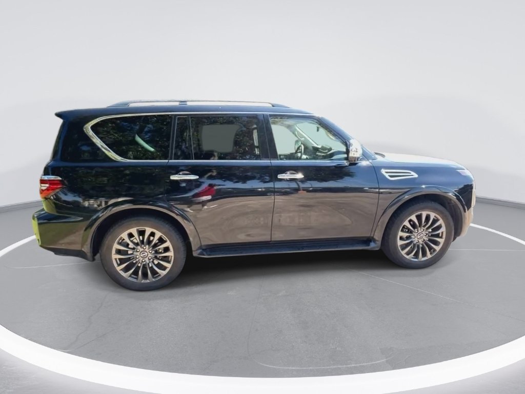 Used 2023 Black Nissan Platinum image 9