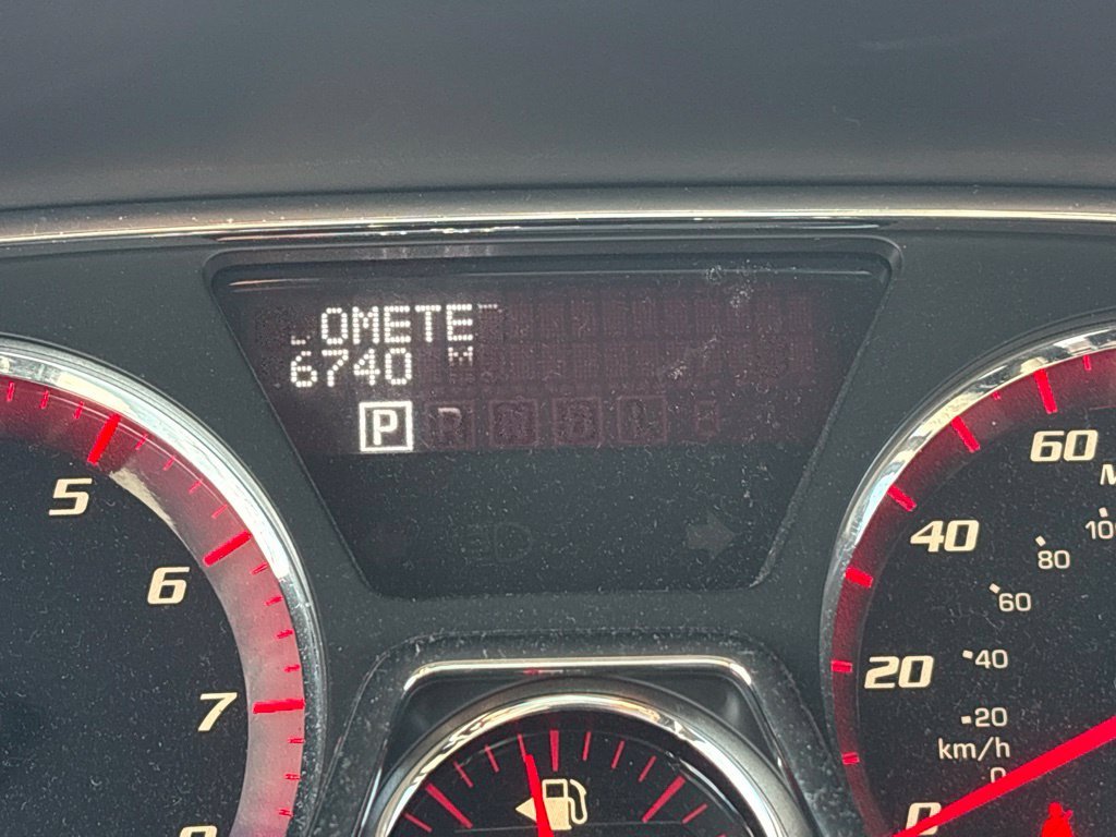Used 2016 White GMC SLE-2 image 25