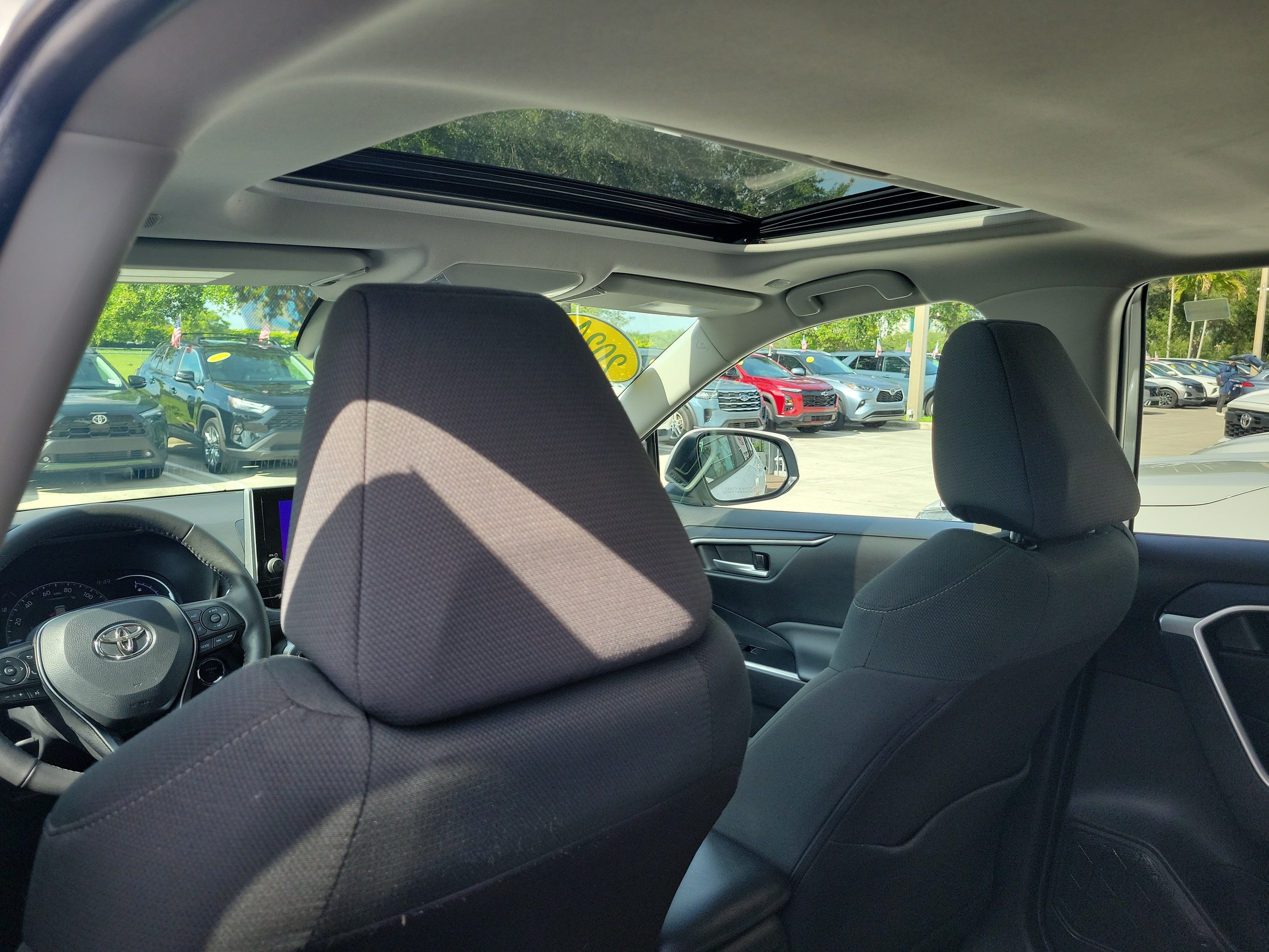 Used 2024 Ice Toyota Hybrid XLE image 15
