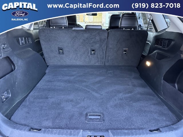 Used 2023 Gray Ford SEL image 16