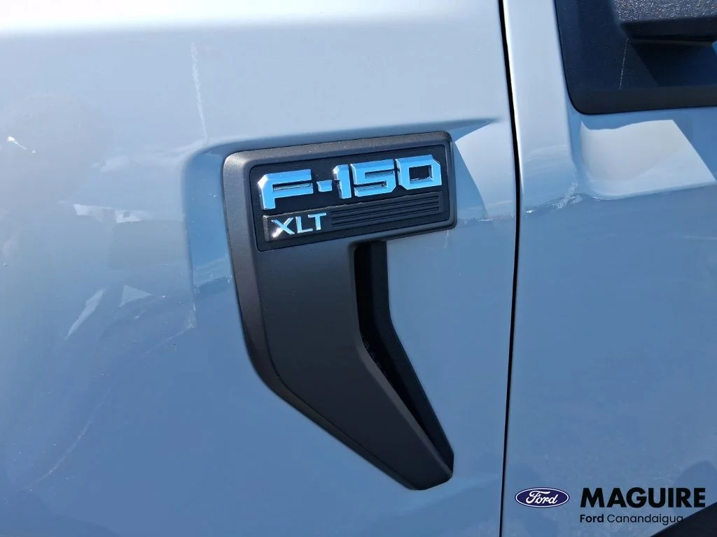 Used 2023 White Ford XLT image 9