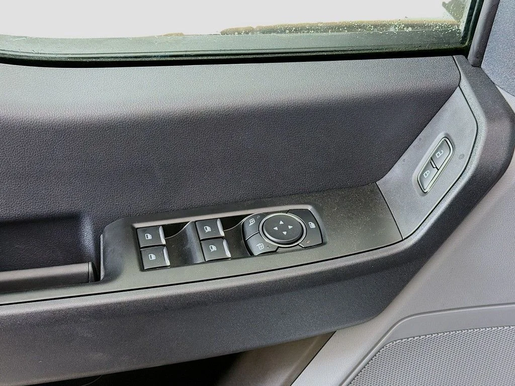 New 2026 Oxford White Ford F-250® XL image 25
