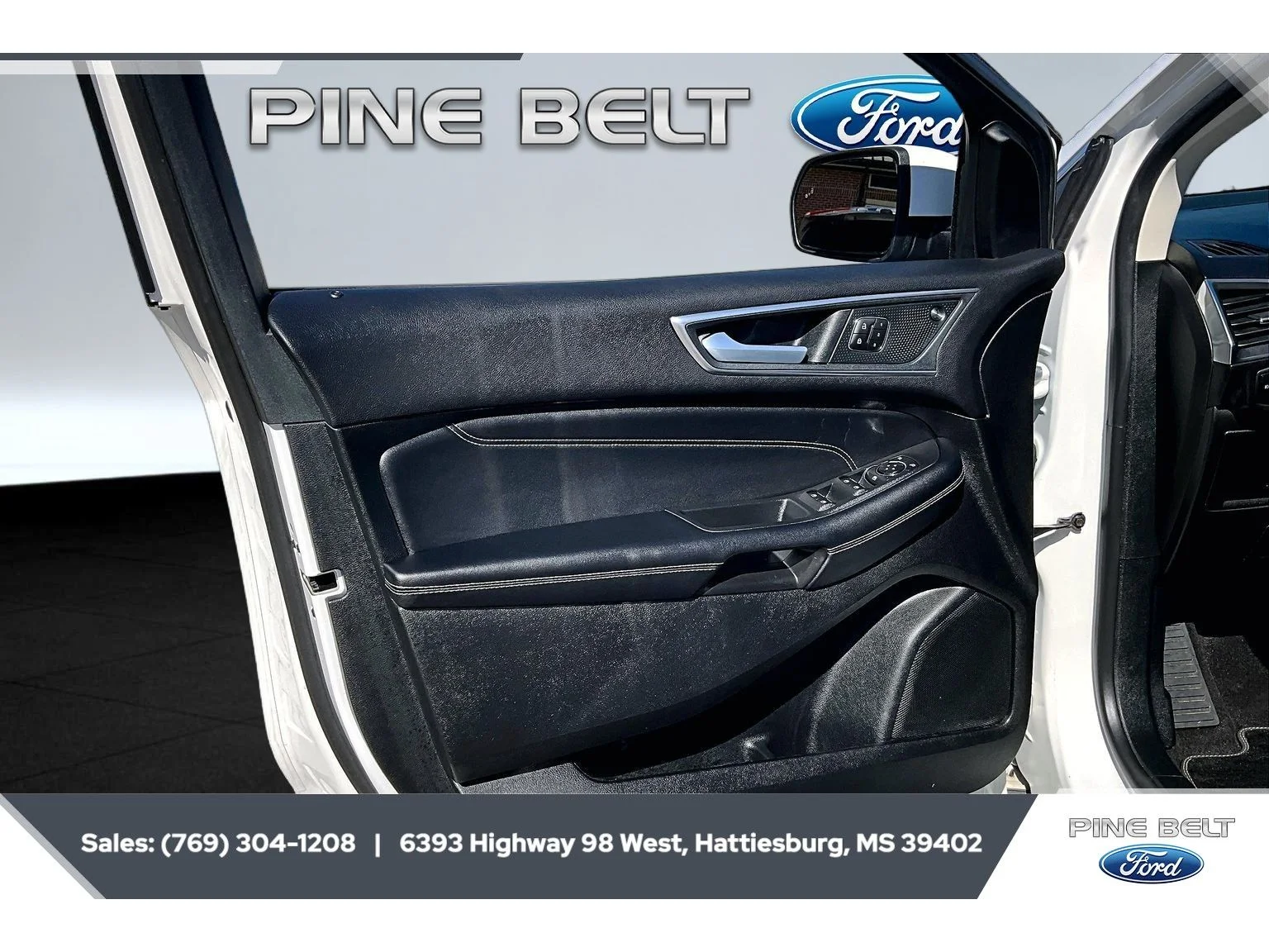 Used 2024 Star White Metallic Tri-Coat Ford Titanium image 17