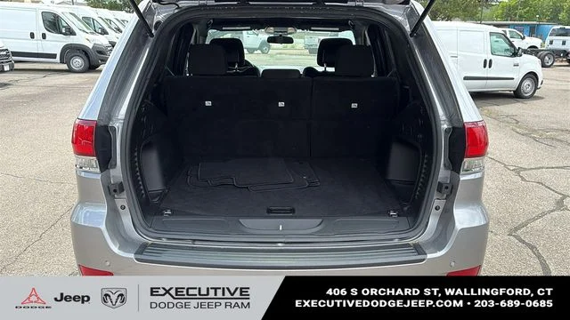 Used 2021 Silver Jeep Laredo E image 24
