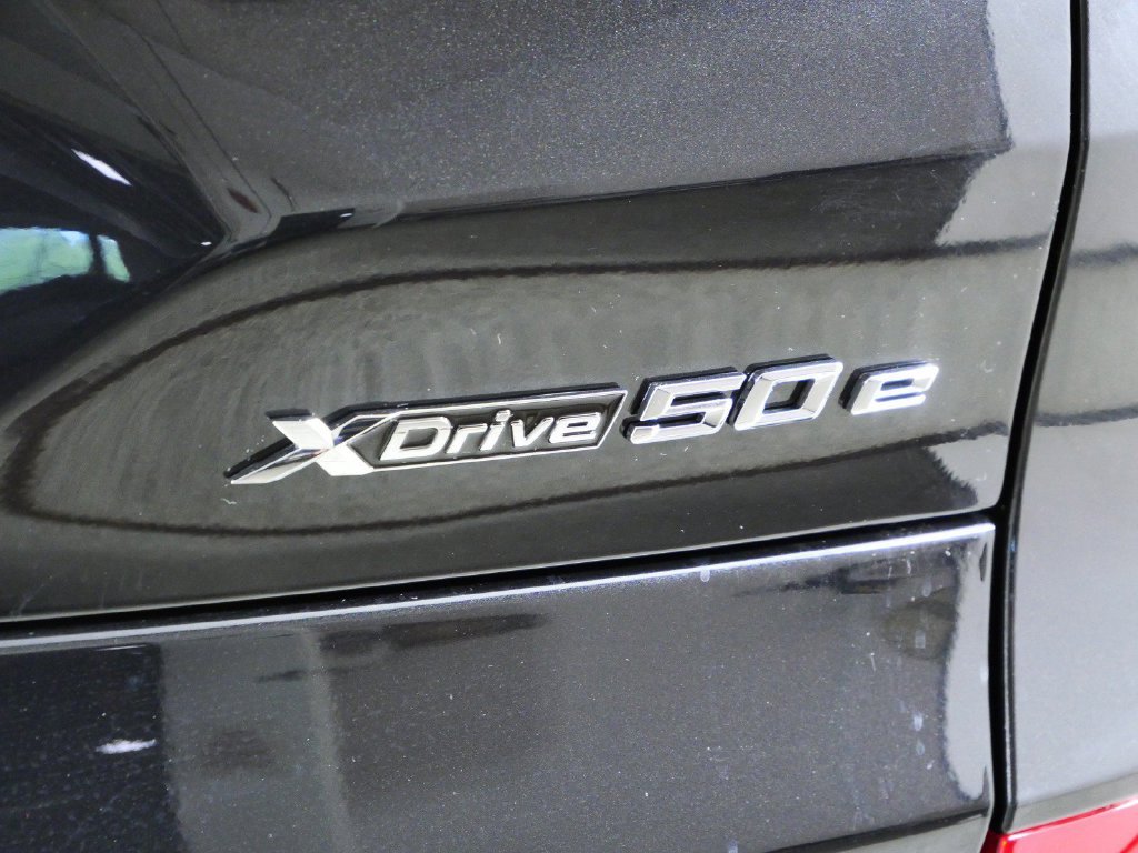 New 2026 Black Sapphire Metallic BMW xDrive50e image 11