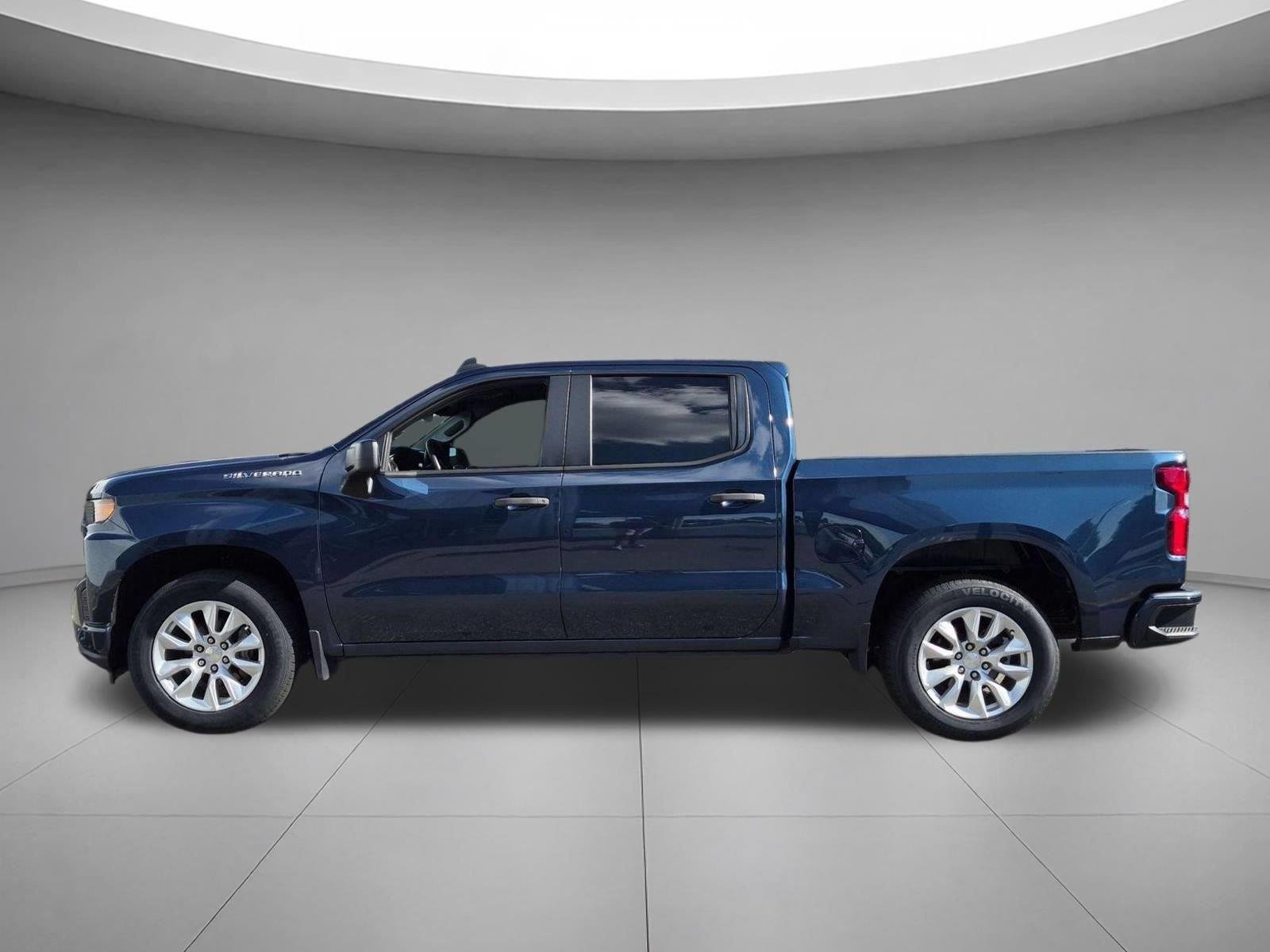 Used 2022 Northsky Blue Metallic Chevrolet Custom image 2