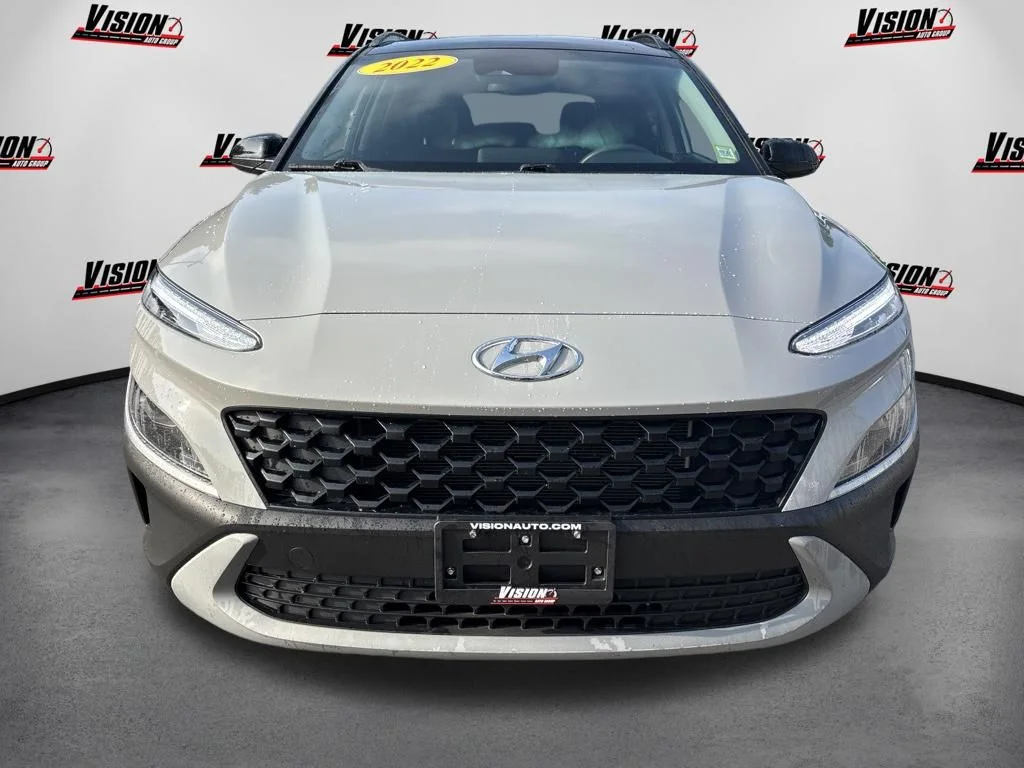 Used 2022 Silver Hyundai SEL image 2