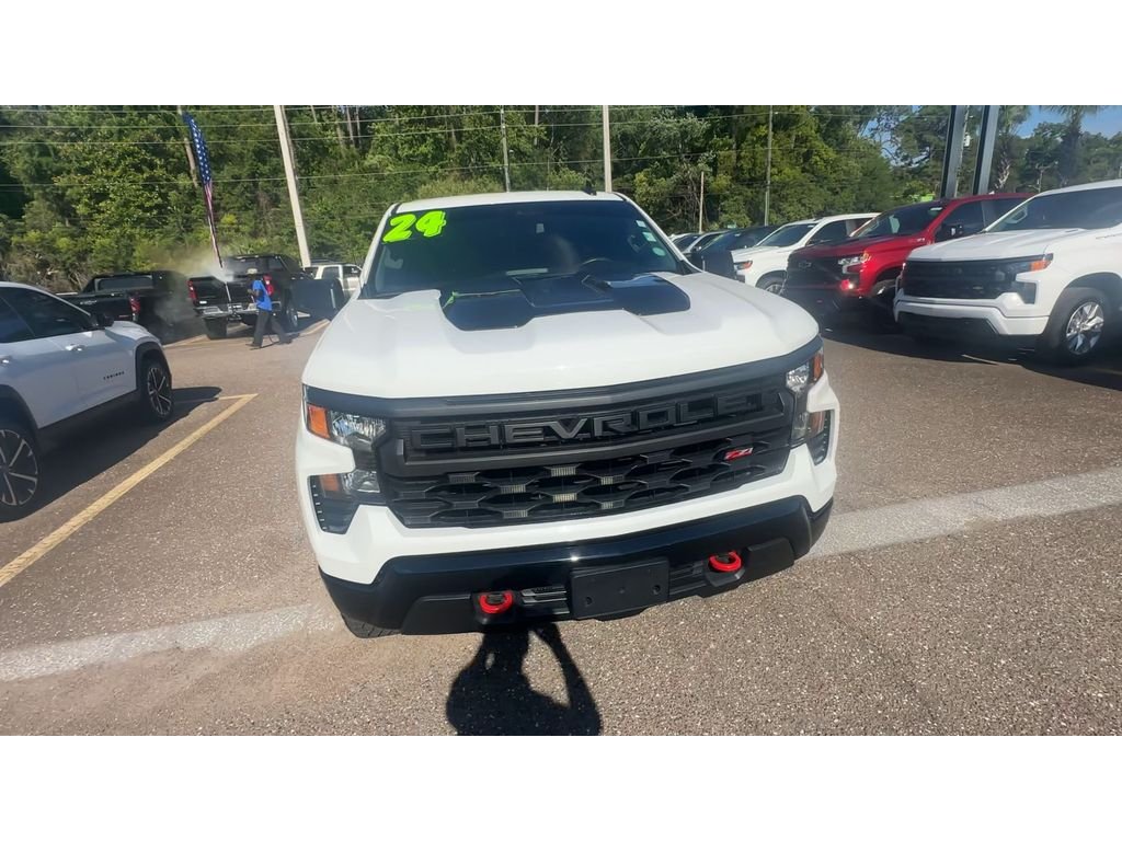 Used 2024 Summit White Chevrolet Custom Trail Boss image 3