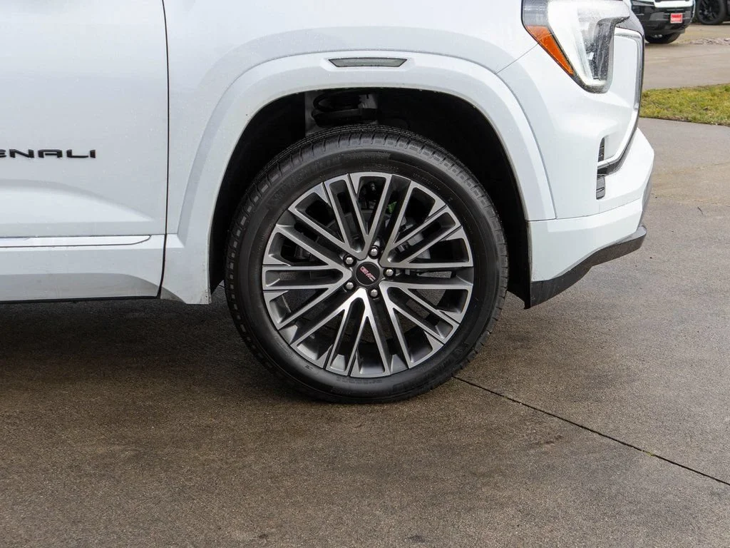 2026 GMC Terrain Denali - Photo 37
