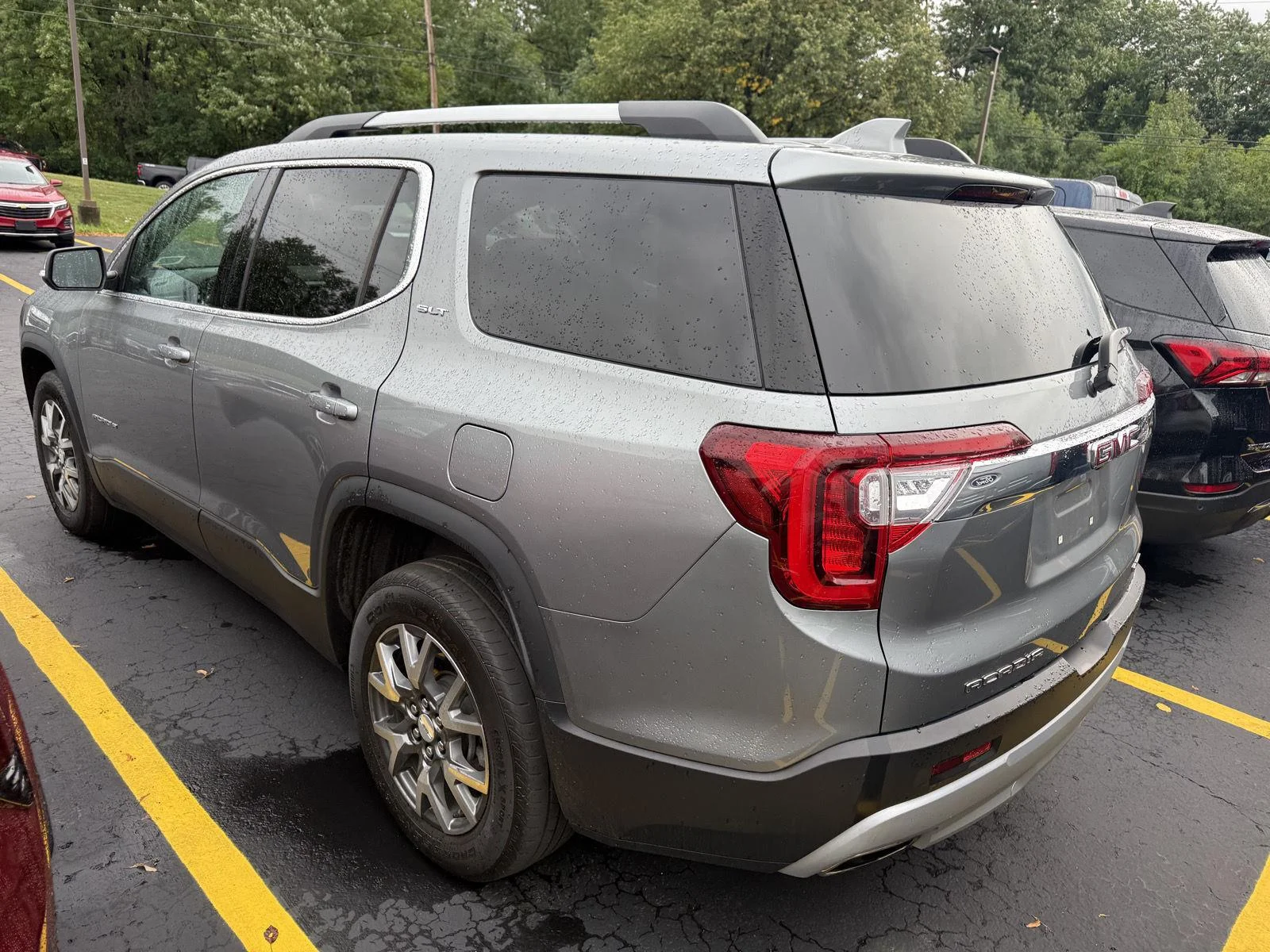 Used 2023 Sterling Metallic GMC SLT image 3