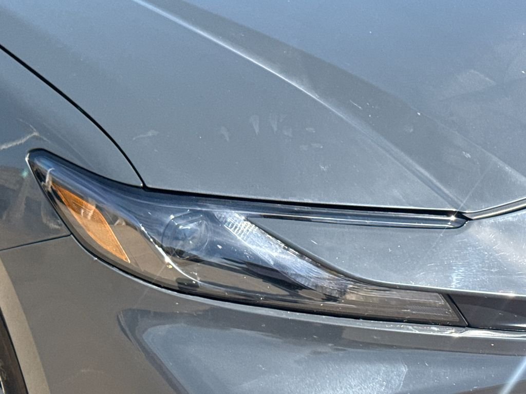 Used 2025  Toyota LE image 4