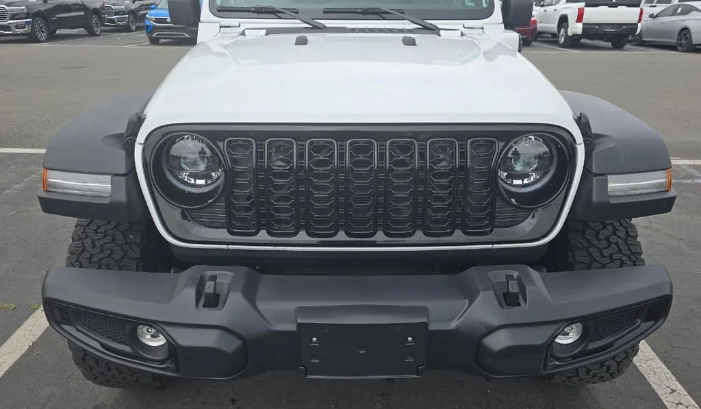 Used 2025 Jeep Wrangler 4xe Willys 4XE with VIN 1C4RJXN69SW585932 for sale in Kansas City