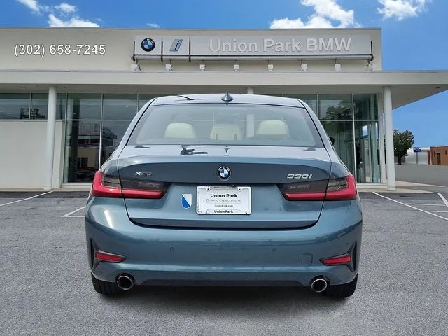 Used 2021 Blue Ridge Mountain Metallic BMW 330i xDrive image 5