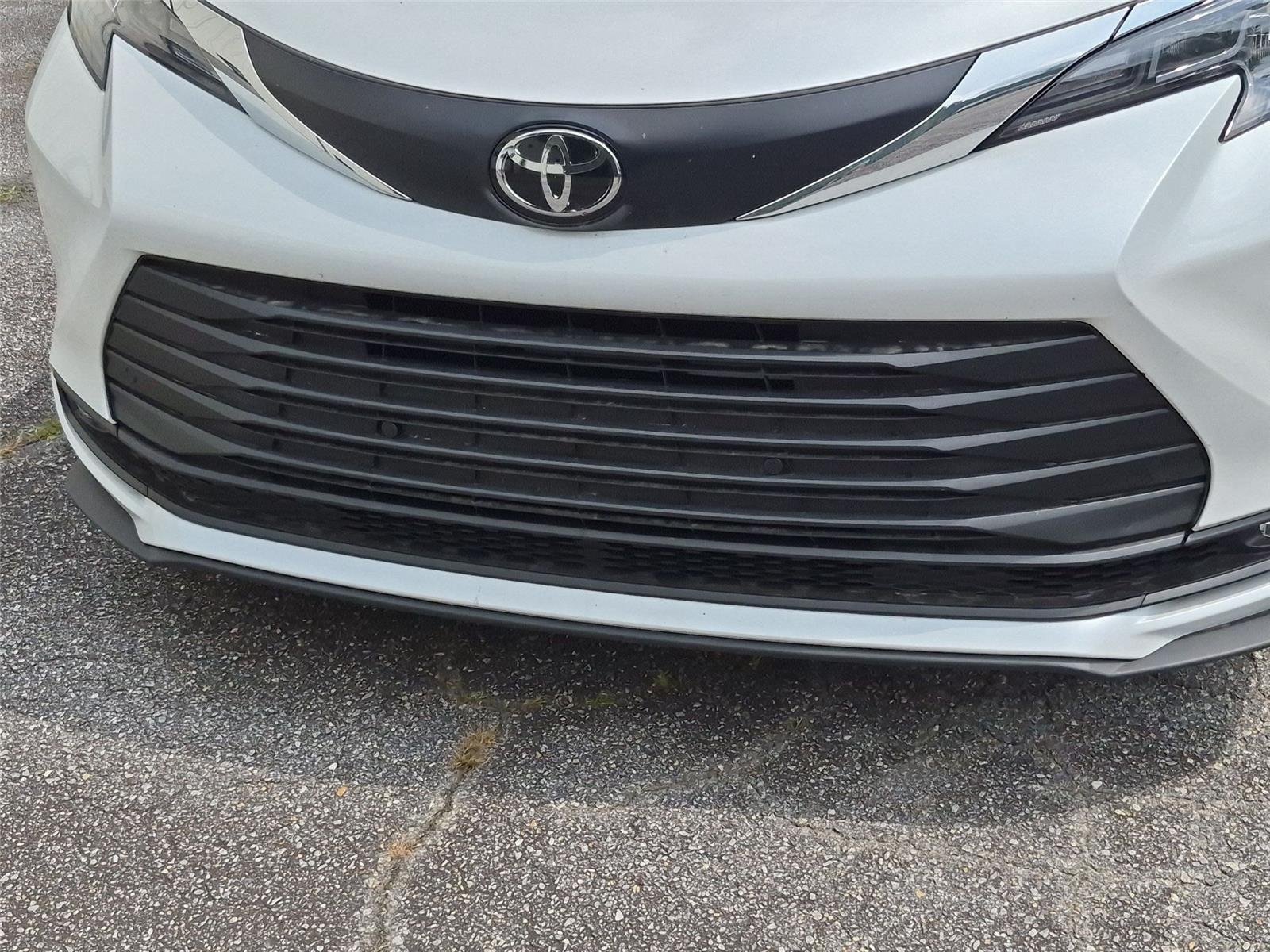Used 2026 Wind Chill Pearl Toyota XLE image 14