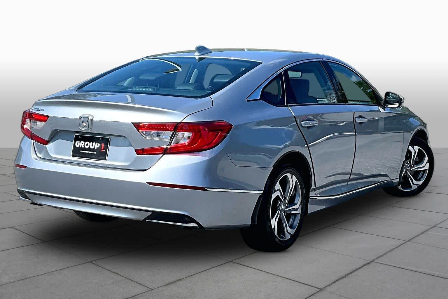 Used 2020 Lunar Silver Metallic Honda EX-L image 13