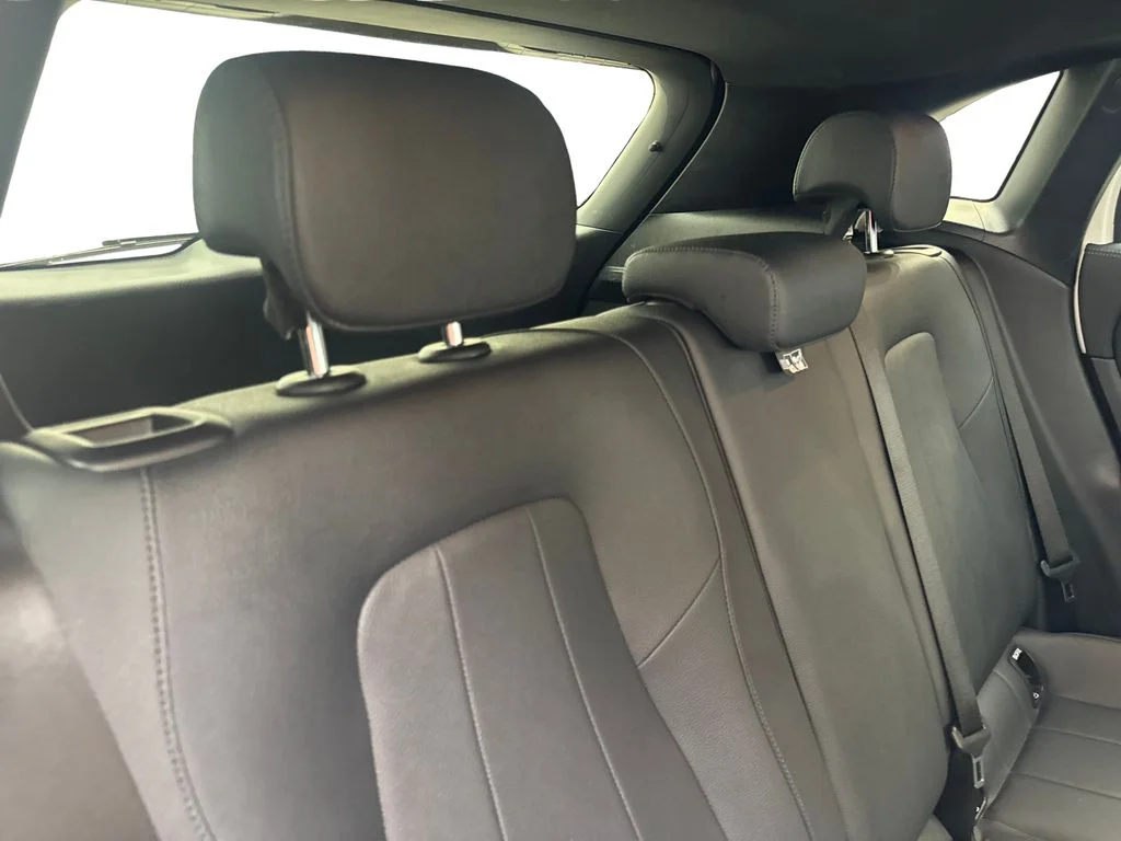 Used 2025 White Mercedes-Benz GLA 250 image 38