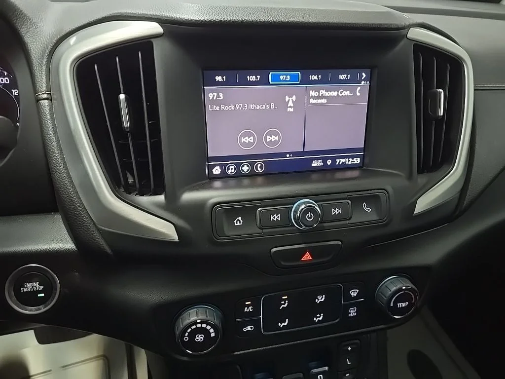 Used 2021 White GMC SLE image 24