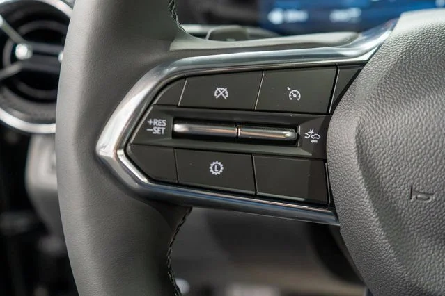 2027 Chevrolet Equinox LT - Photo 17