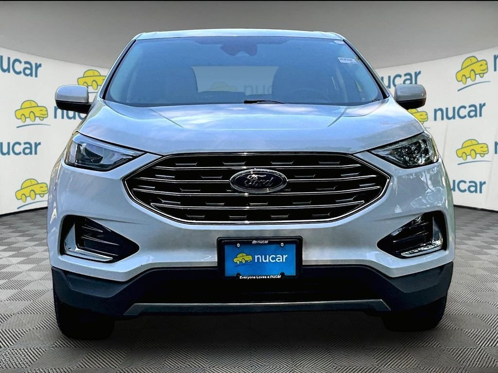 Used 2022 White Ford SEL image 2