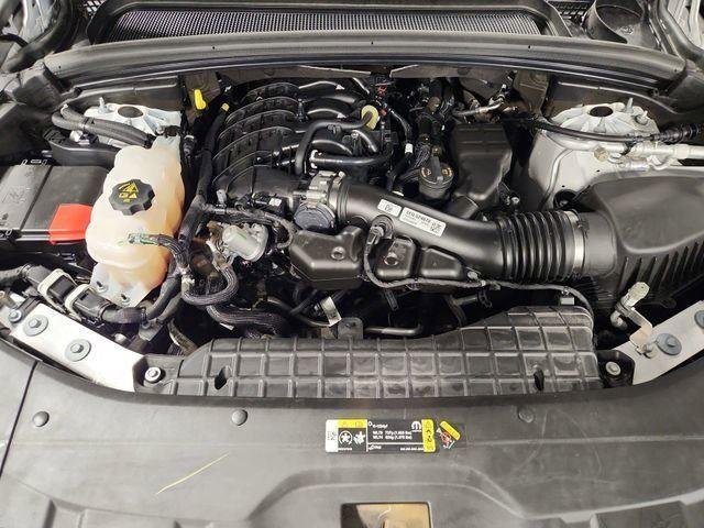 Used 2023 White Jeep Altitude image 29