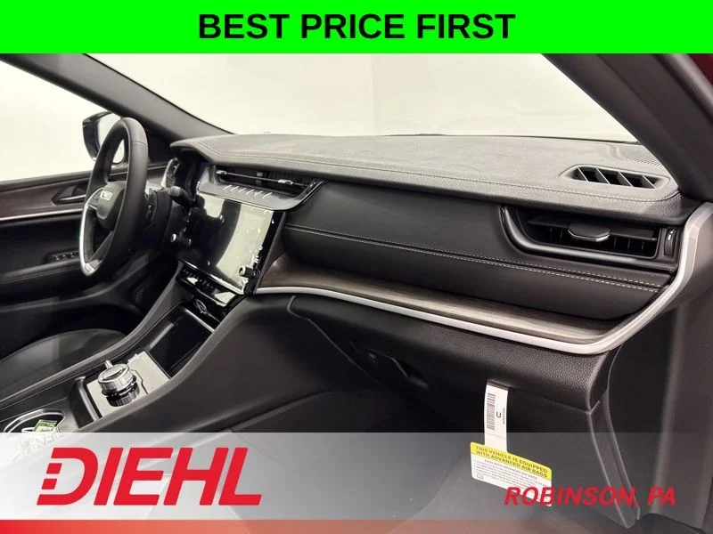 New 2026 Velvet Red Pearl-Coat Exterior Paint Jeep Laredo image 17