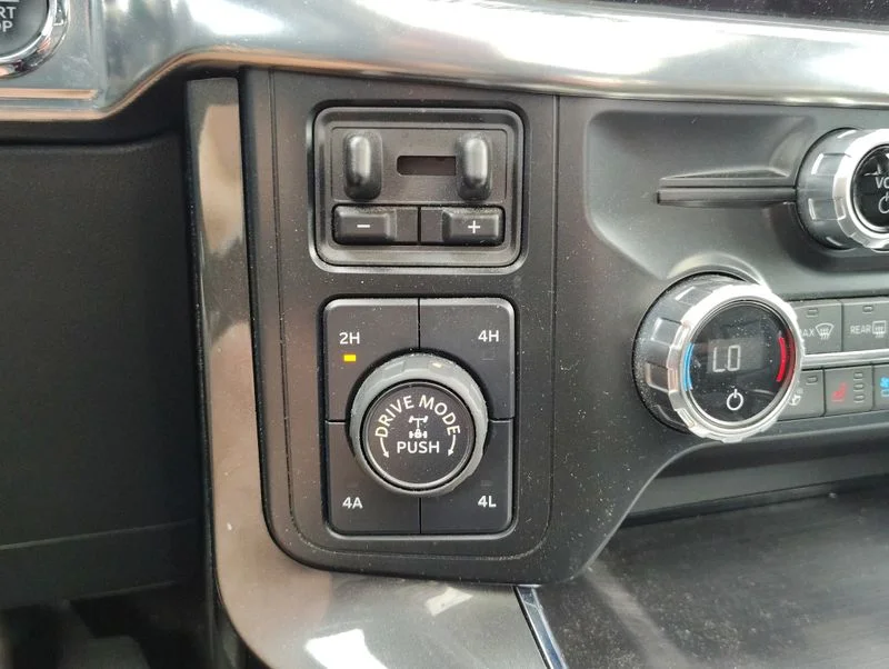 Used 2021 Black Ford Lariat image 18