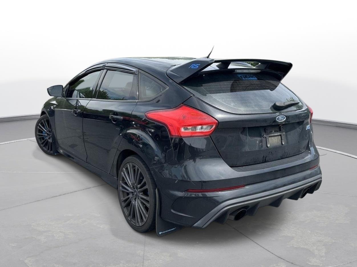 Used 2016 Shadow Black Ford RS image 8