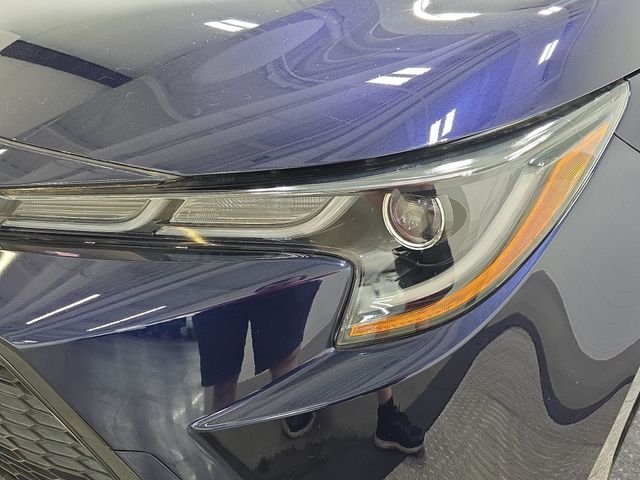 Certified Used 2020  Toyota LE image 25
