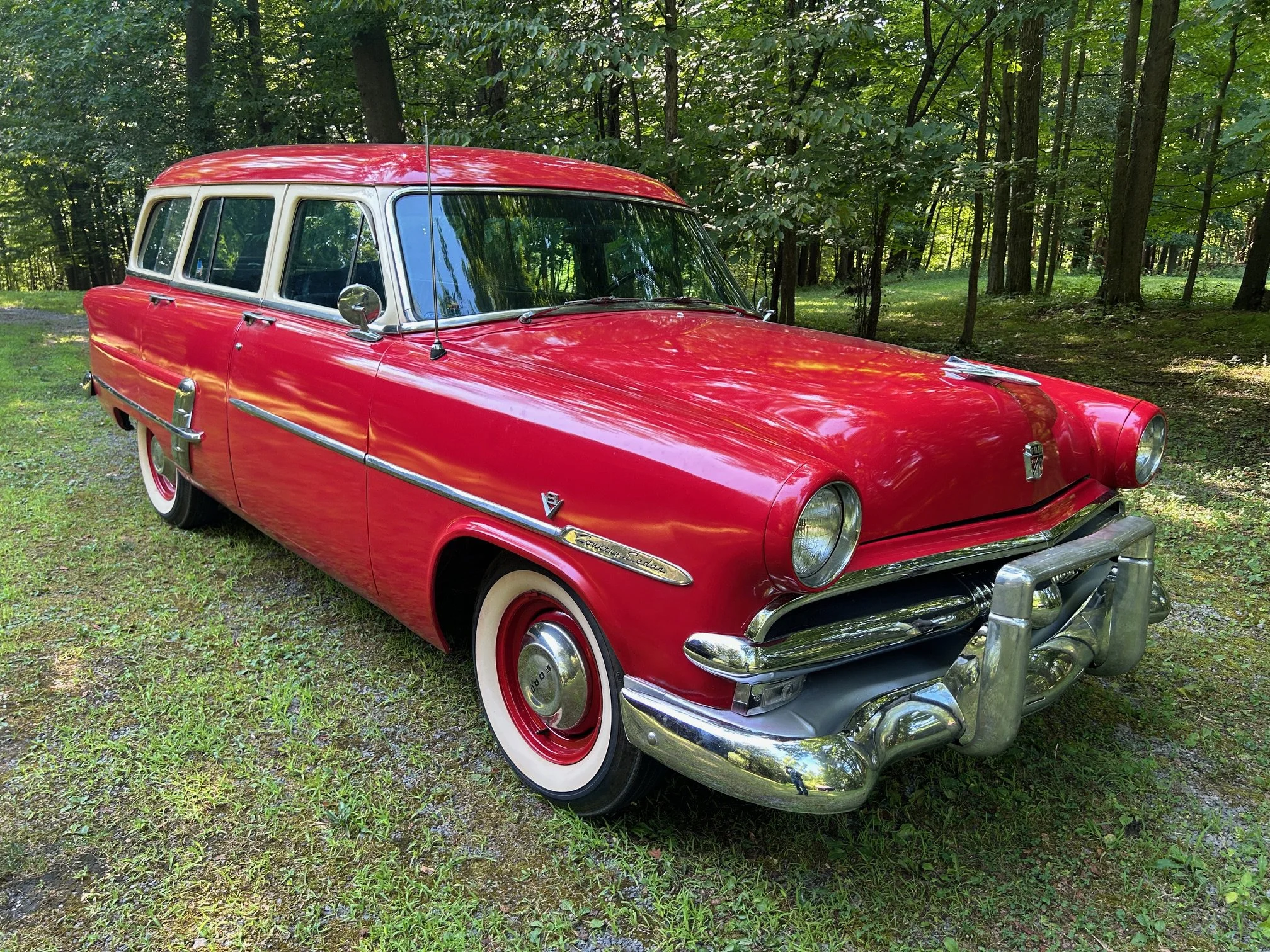 Used 1953  Ford Wagon image 25