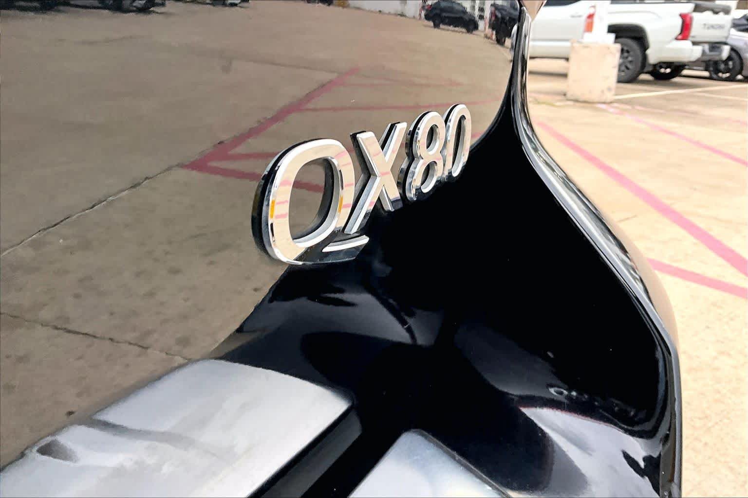 Used 2020 Black Obsidian INFINITI LUXE image 10