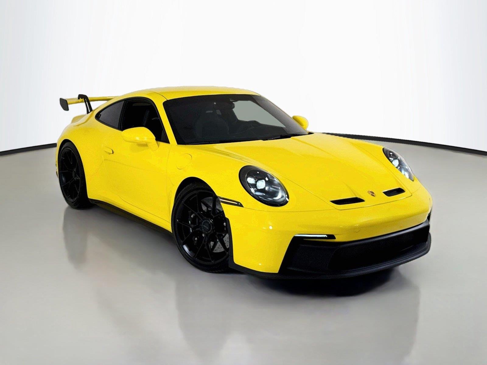 Used 2022 Racing Yellow Porsche GT3 | PCCB | PDLS+ | Matte Carbon Trim | Exclusive Design Taillights image 41