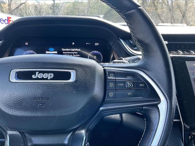 Used 2022 White Jeep Laredo image 25