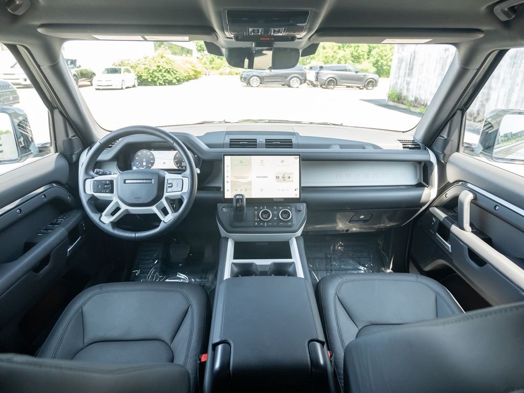 Used 2026 Gray Land Rover X-Dynamic SE image 18