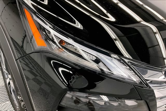 2025 Nissan Rogue SL - Photo 15