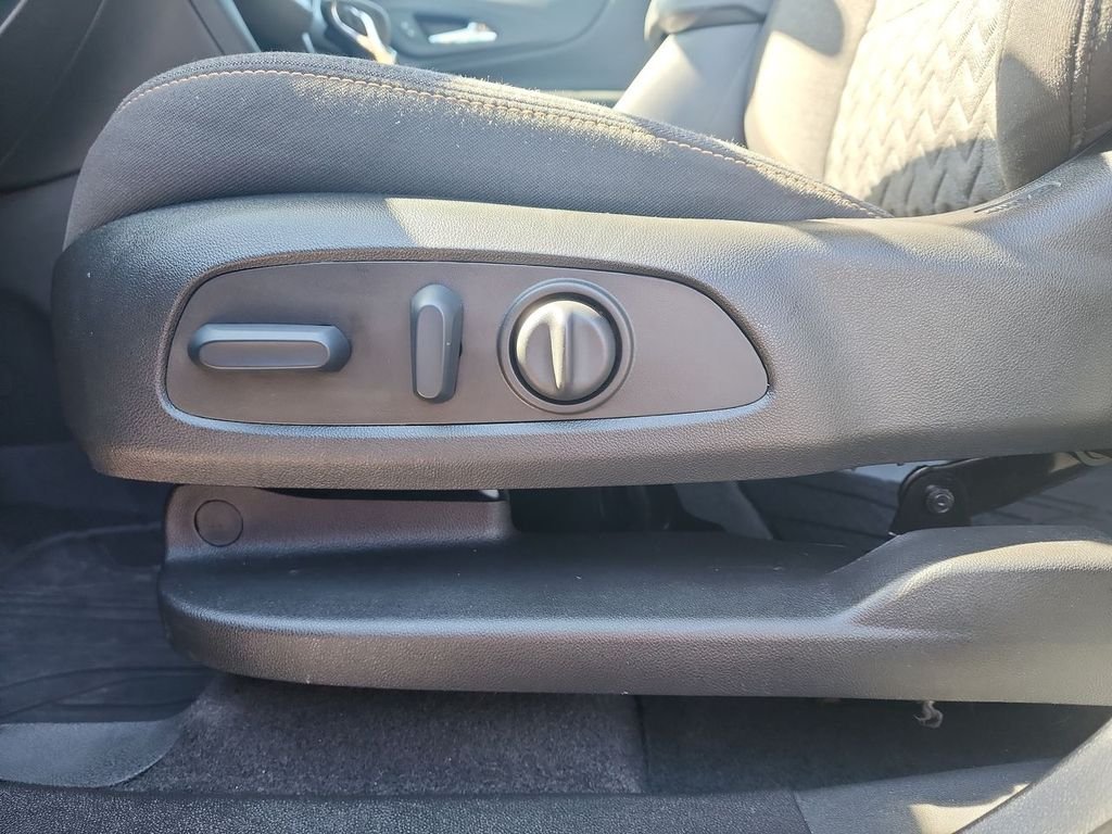 Used 2022 Blue Chevrolet LT image 12