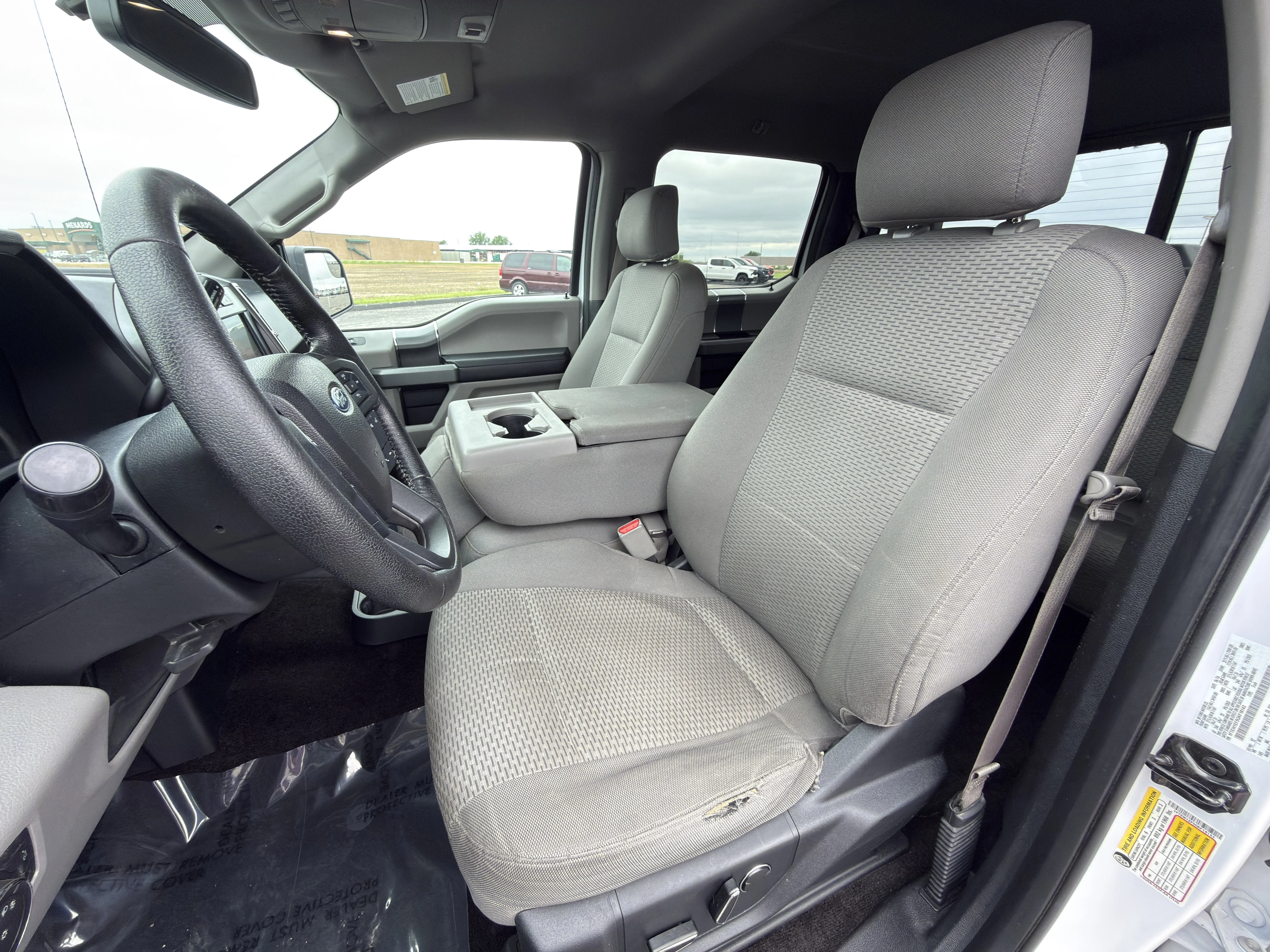 Used 2016  Ford XLT image 13