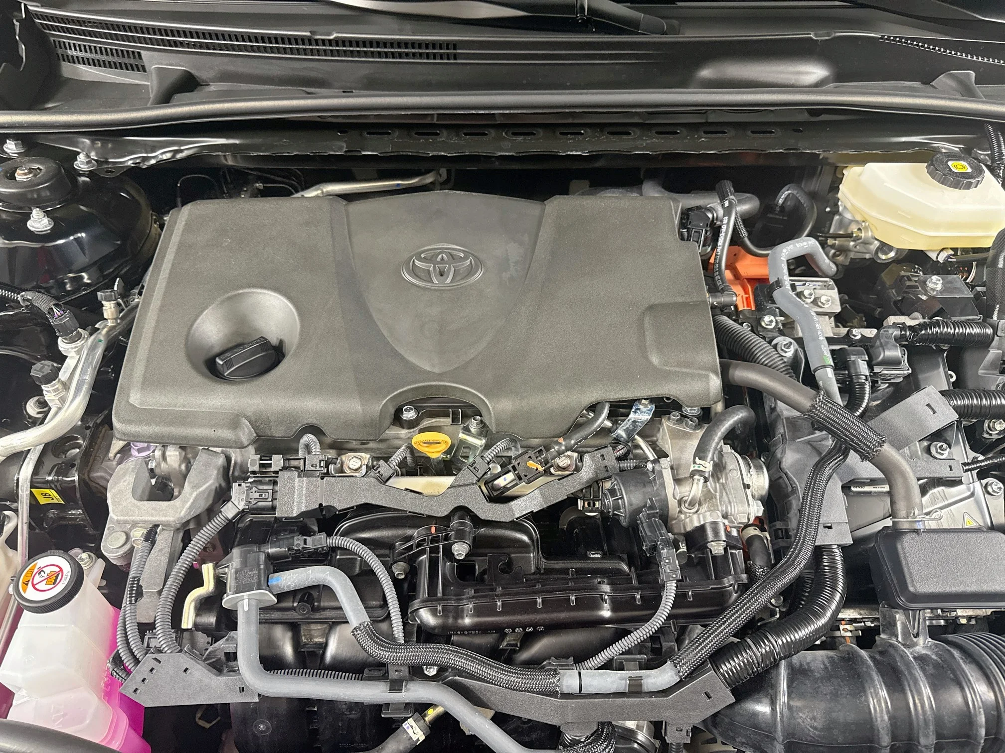 Certified Used 2025 Midnight Black Metallic Toyota SE image 28