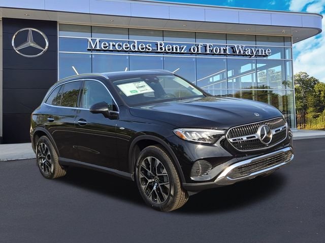 New 2025 Black Mercedes-Benz GLC350 image 1