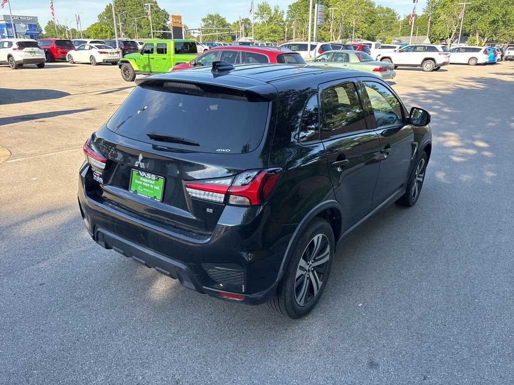 Certified Used 2025 Black Mitsubishi  image 5