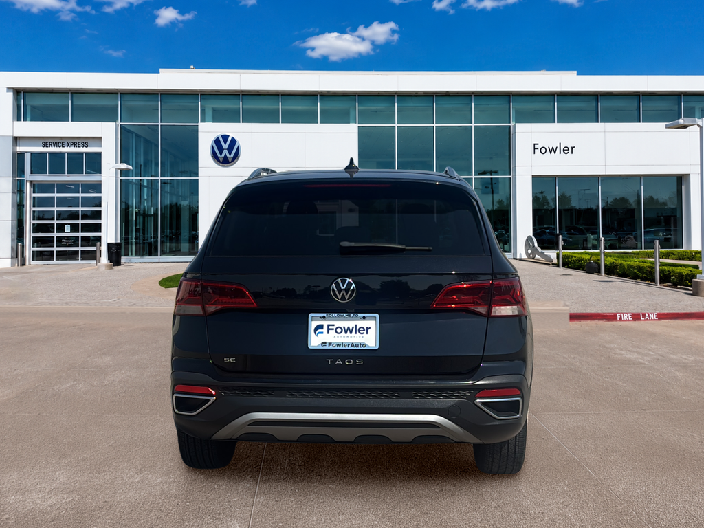 Certified Used 2023 Black Volkswagen 1.5T SE image 6