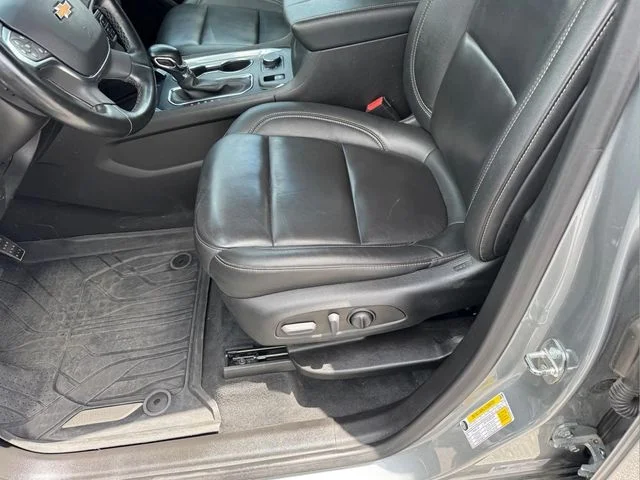 Used 2023 Gray Chevrolet LT Leather image 6