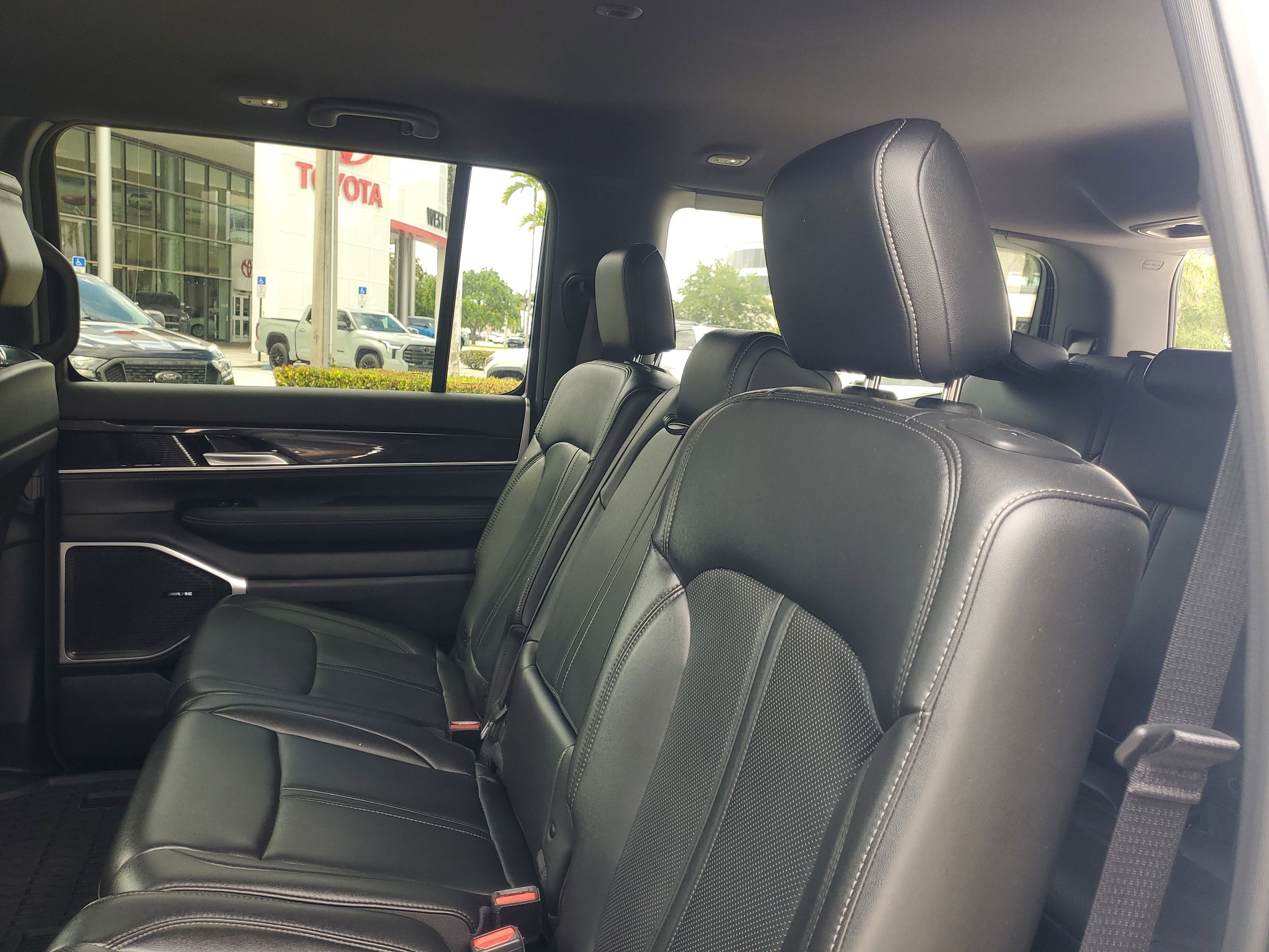 Used 2024 Bright White Clearcoat Jeep Base image 14