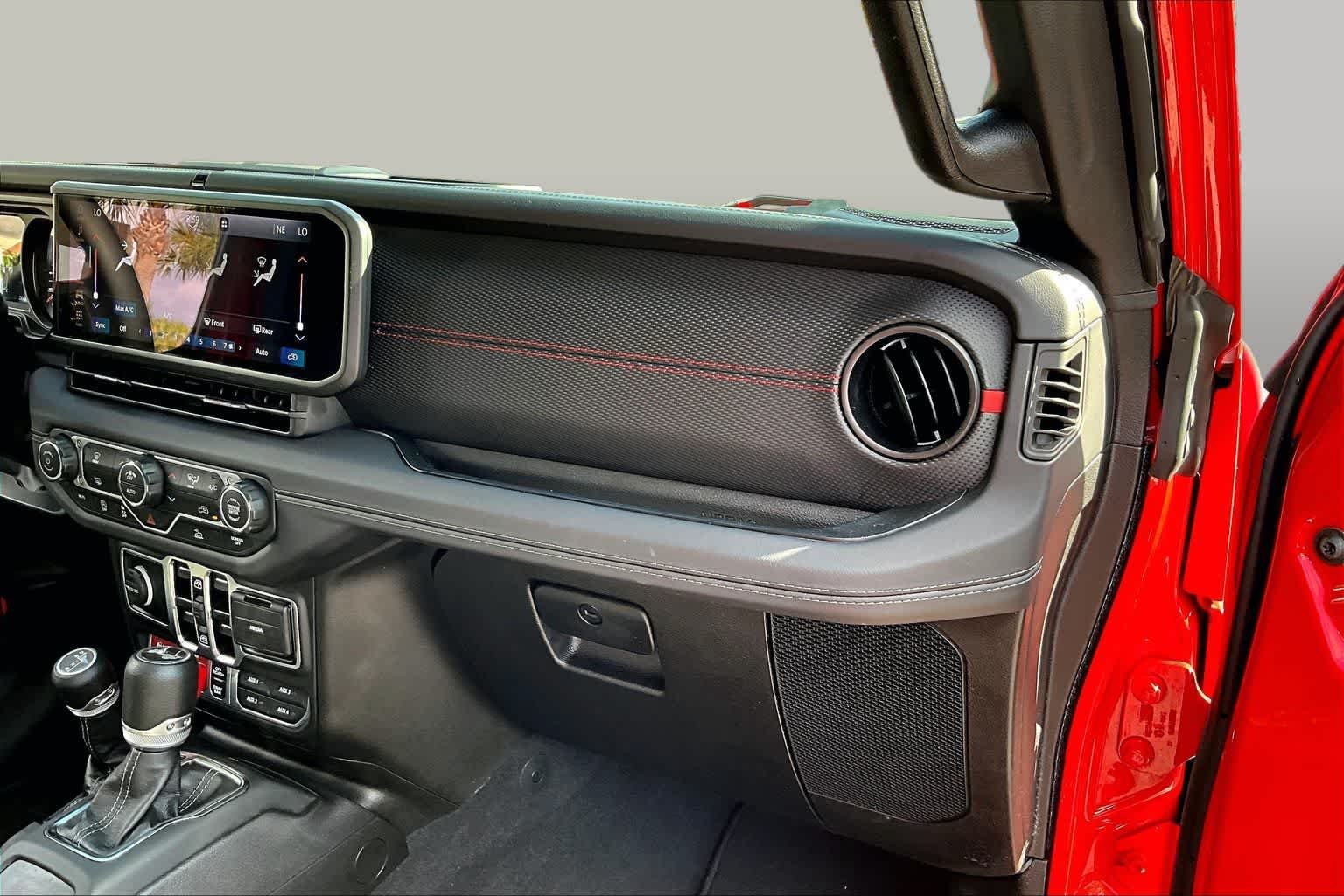 2025 Jeep Wrangler 4-Door Rubicon - Photo 18