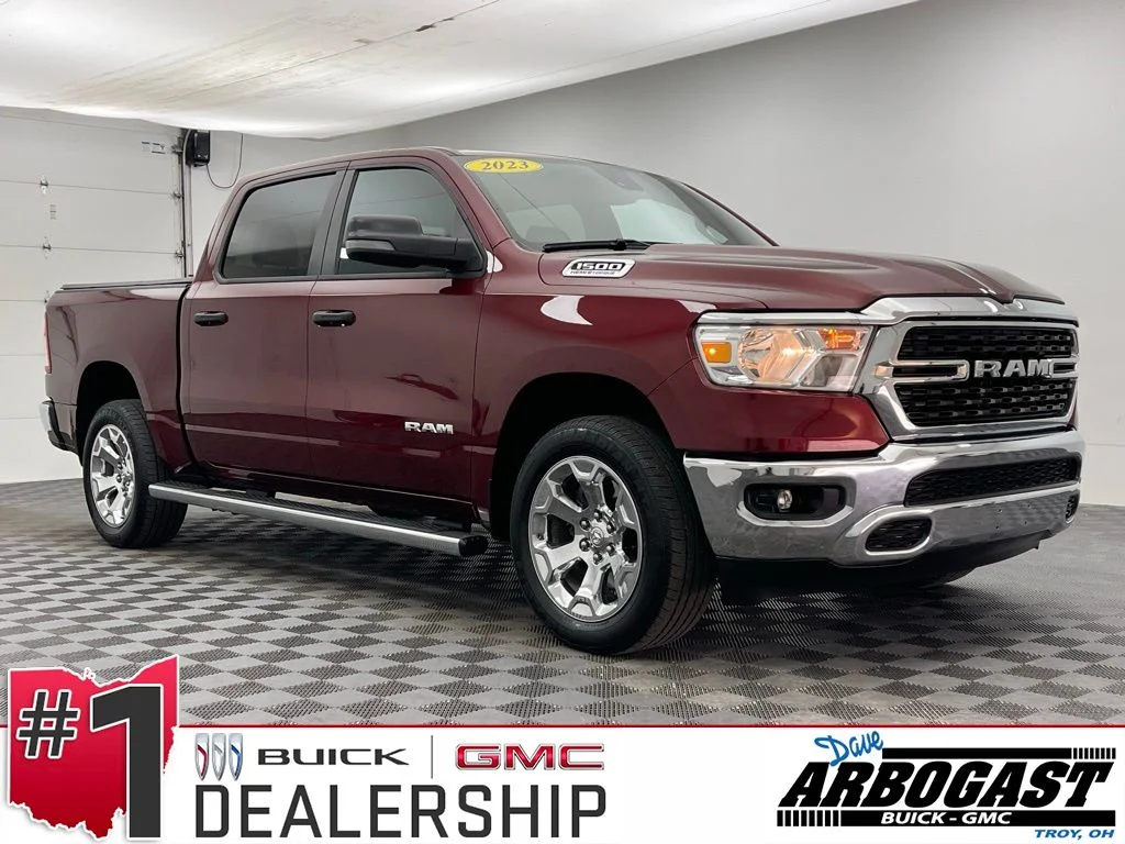 2023 RAM 1500 Big Horn/Lone Star 4x4 Crew Cab 5'7's photo