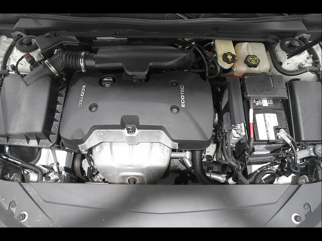 Used 2014 White Diamond Tricoat Chevrolet LTZ image 21