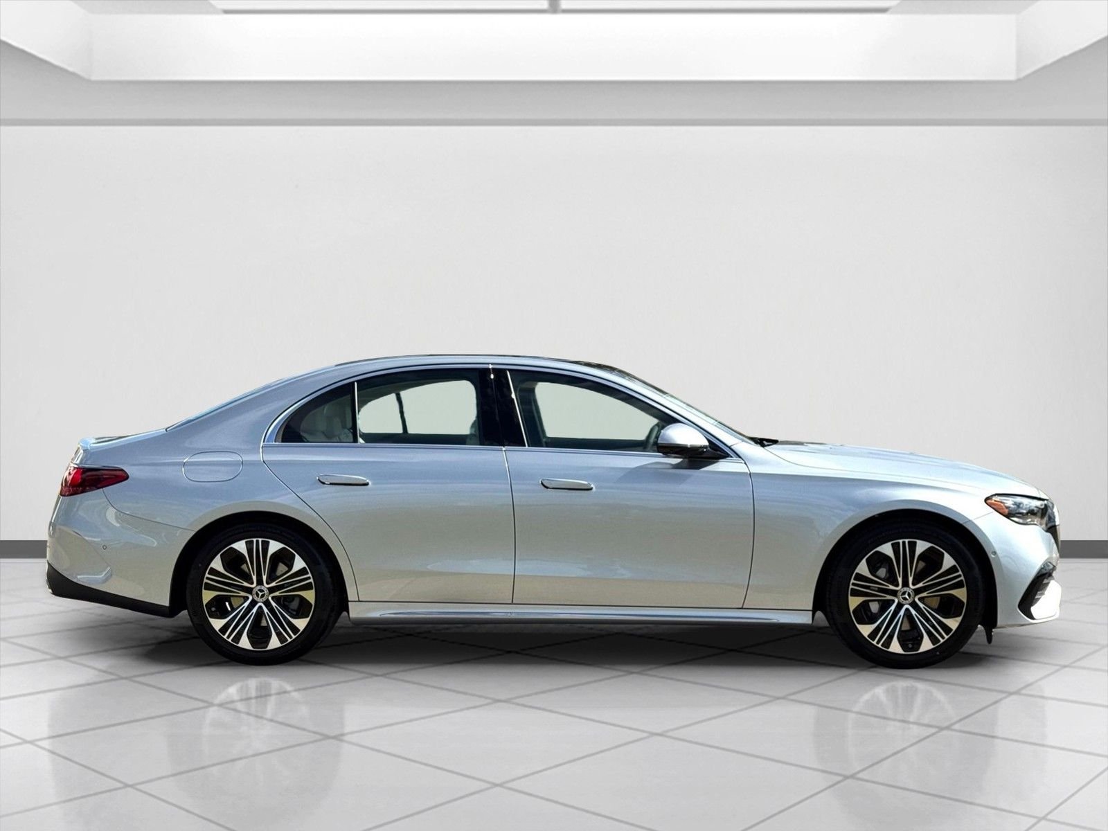 New 2026 Cirrus Silver Metallic Mercedes-Benz E 350 image 2