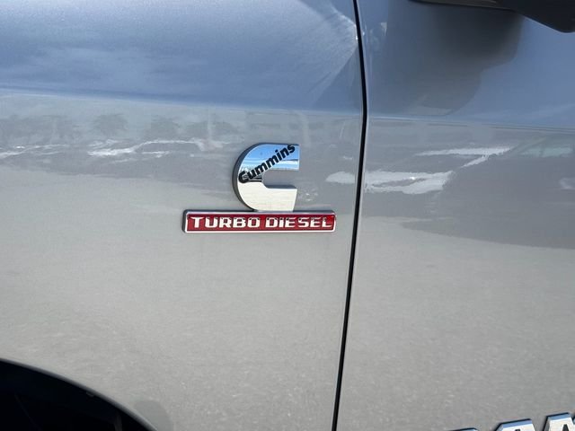 Used 2023 Silver Ram Laramie image 6