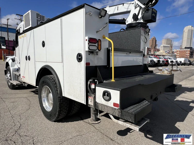 New 2025 White Peterbilt  image 13